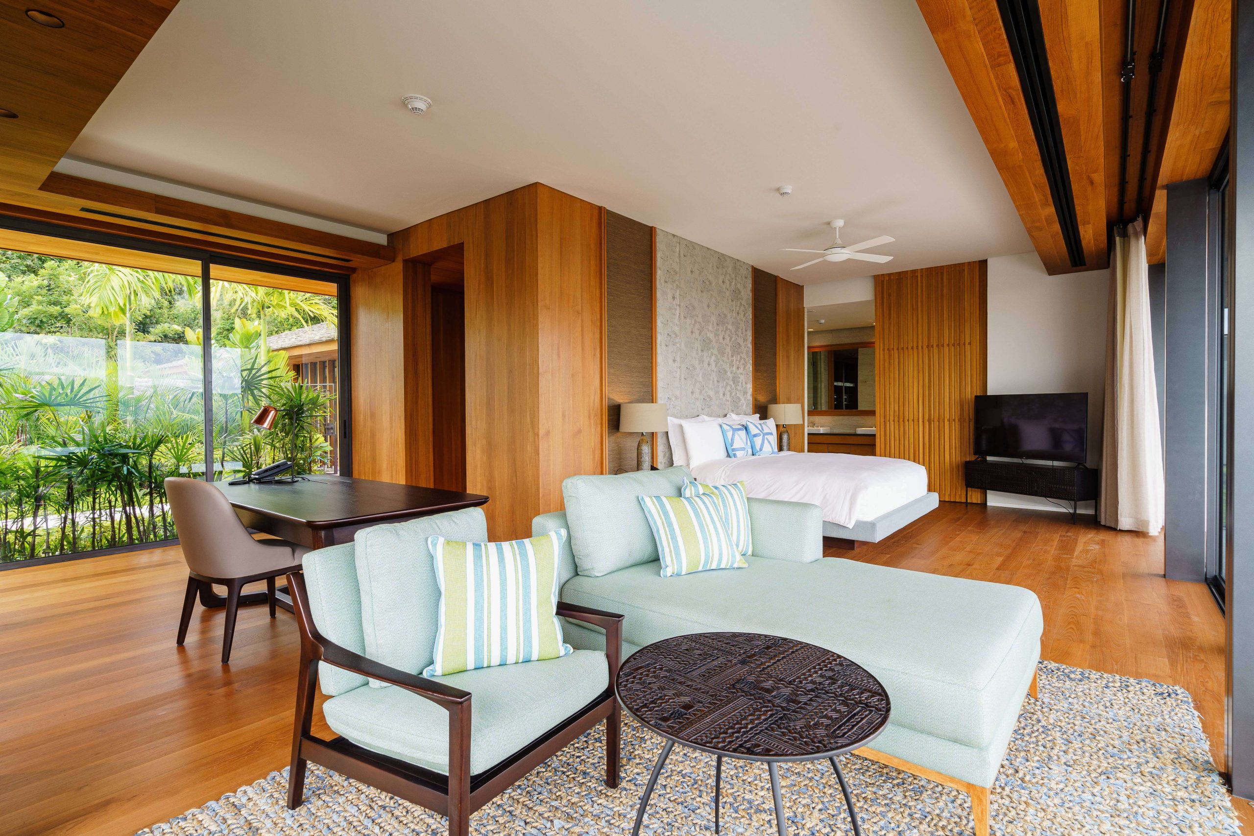 แผ่นไม้สัก