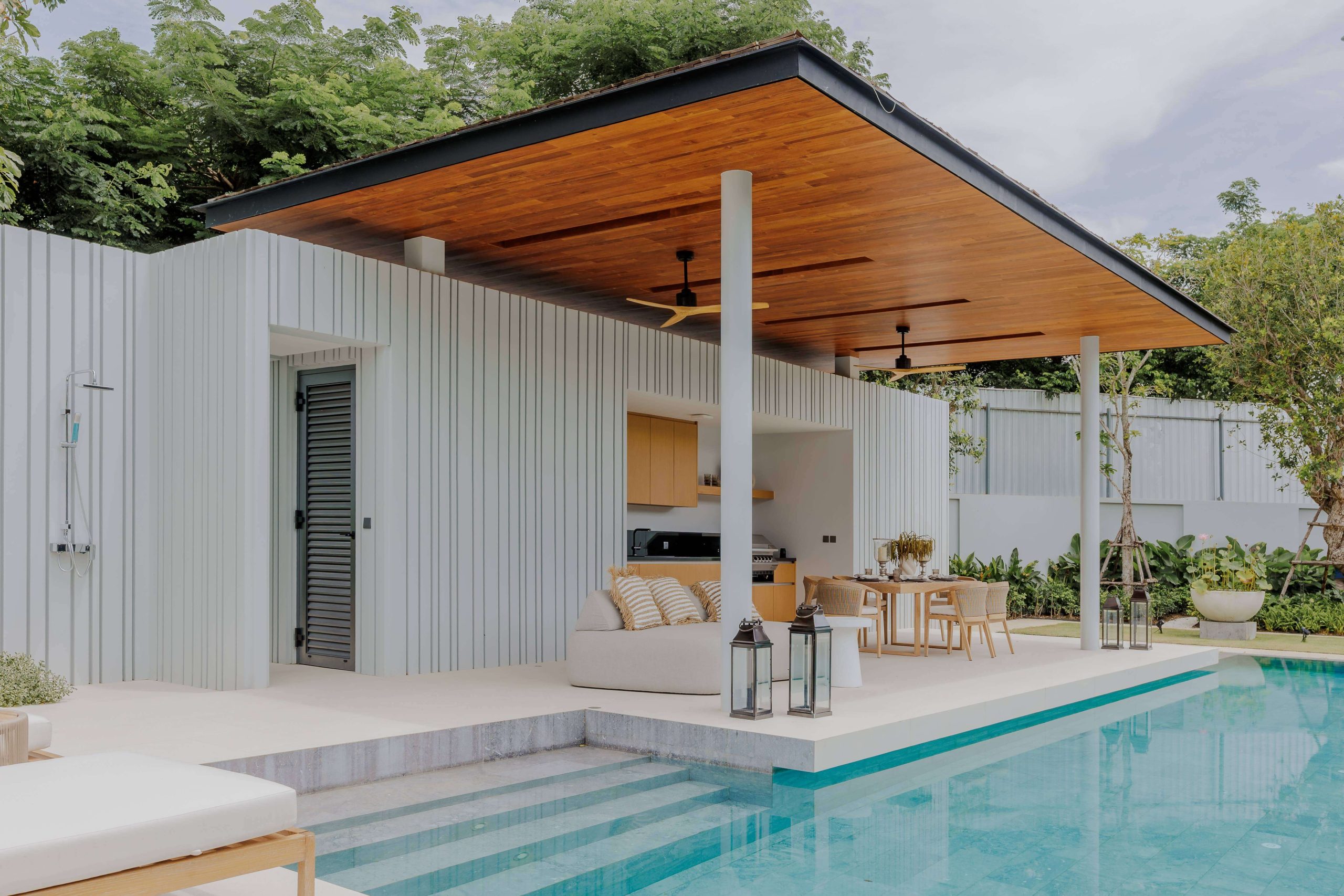 แผ่นไม้สัก