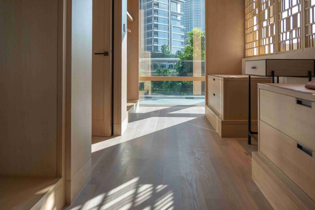 คราบบนพื้นไม้